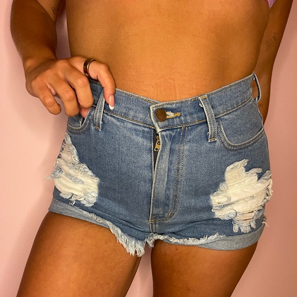 Denim distressed cuffed shorts - Picture 9 of 9